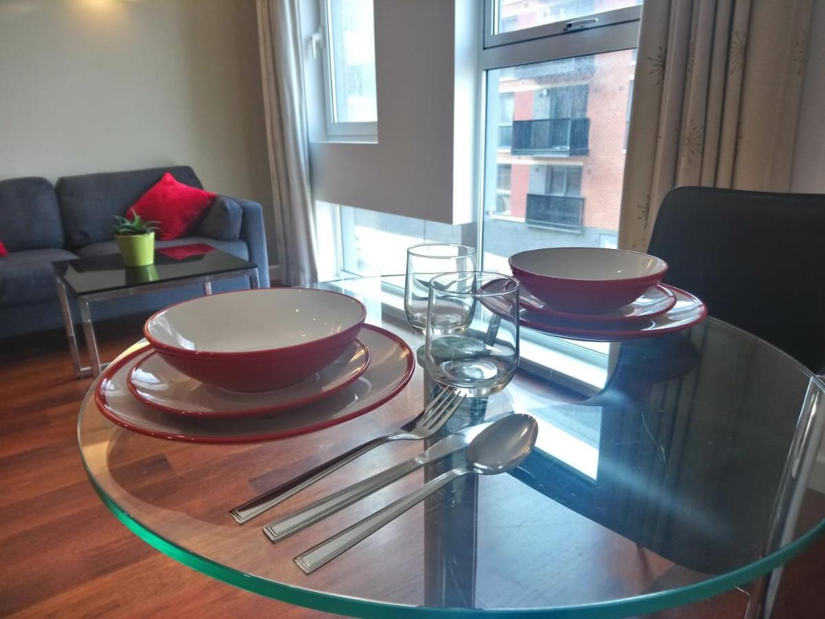 1 Bedroom Flat In Sheffield City Centre-Sleeps 4 Exterior foto
